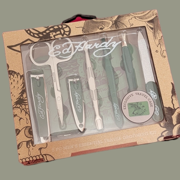 Ed Hardy Other - Ed Hardy Mens Travel kit! NEW IN BOX
